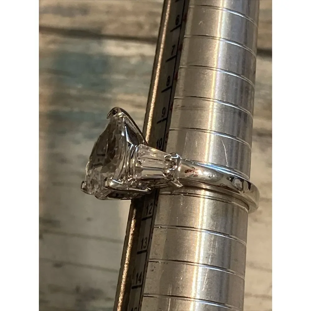 Costume Silver Plated Pear‎ Shape Cubic Zirconia Ring size 5.75 NWOT Fashion